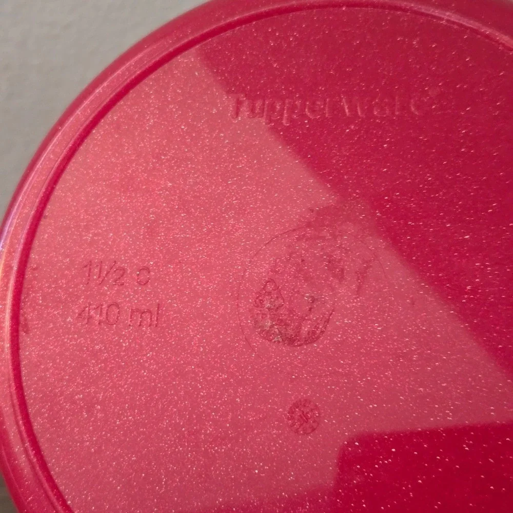 Tupperware Red Glitter Round Food Storage Containers Set of 3 700ml 440ml - Picture 4 of 9